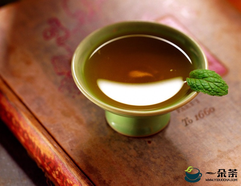 中药茶疗悄然兴起美国医生来扬学“茶疗”喝茶也能治病