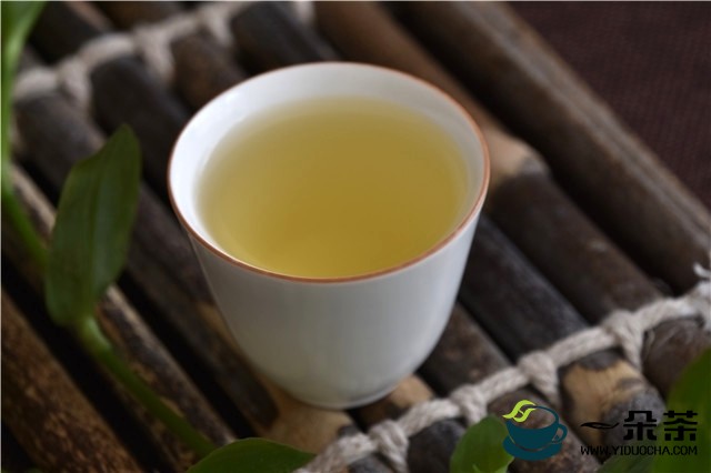 贵州省黔东南州开展茶叶质量攻关 加快山区群众脱贫步伐