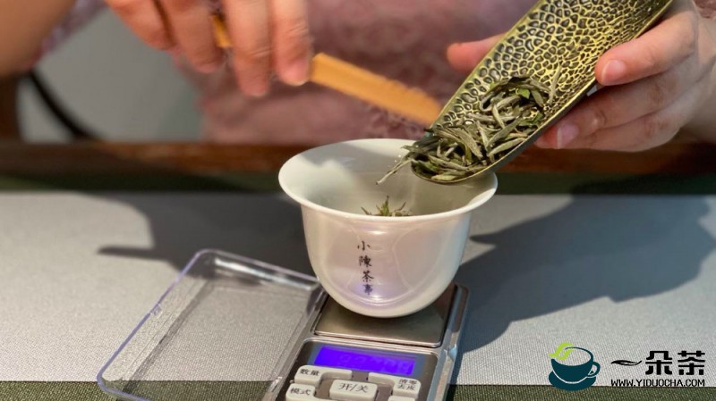 高黎贡山茶业创造“世界最大紧压茶”吉尼斯纪录