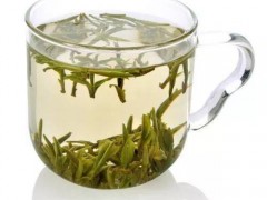 茶叶具有生津止渴、清心明目、健脾开胃之功效，可用于治疗多种羊病。(下列既能益胃生津又能滋肾降火的药物是)