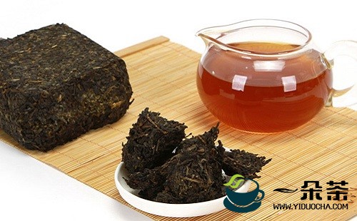 黑茶粗老叶里的营养价值(粗老茶叶的功效)