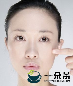 教你如何用茶叶护理眼睛(茶叶水擦眼睛起什么作用)