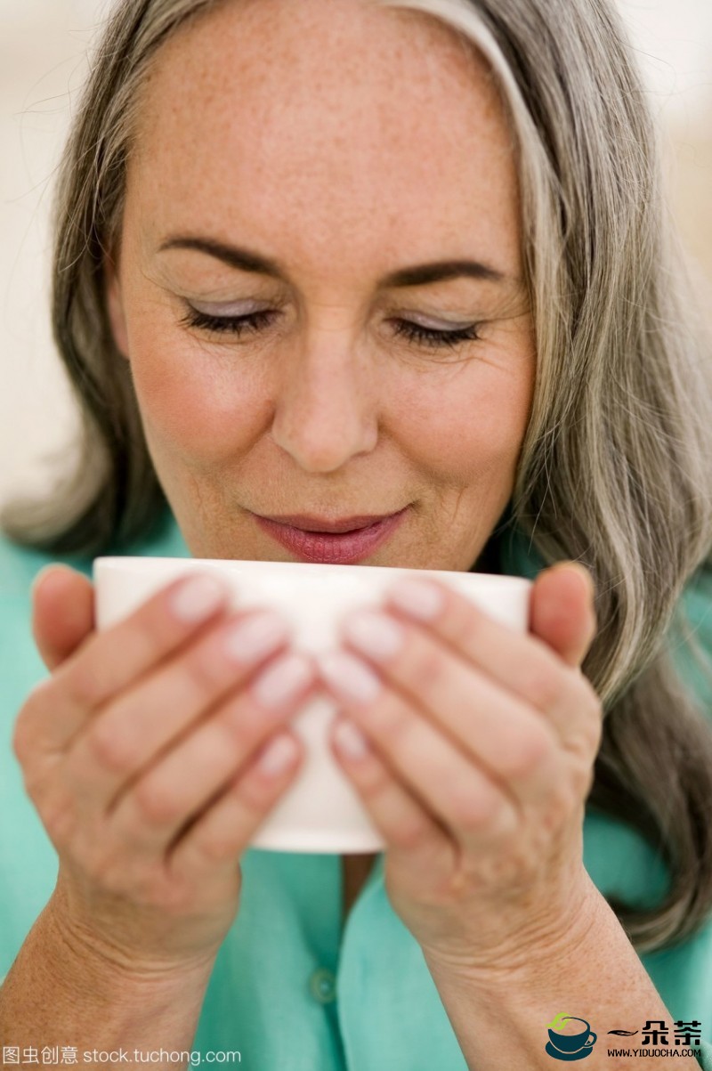 女人为什么喝茶容易老(女人喝茶容易老吗)