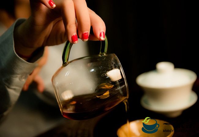 黑茶的泡法|品饮黑茶的方法(黑茶的正确饮用方法)