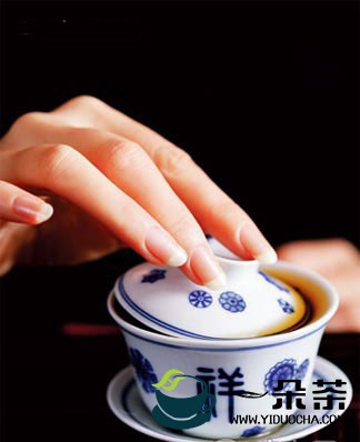 乌龙茶冲泡方法：盖碗泡茶法(乌龙茶的盖碗泡法)