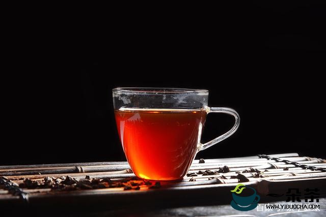 普洱熟茶和生茶减肥功效对比(普洱茶生茶和熟茶的区别)
