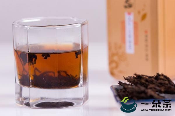 熟普洱茶的作用(熟普洱茶的作用与功效和禁忌是什么)