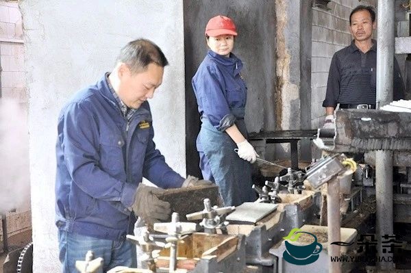 赵李桥砖茶曾远销欧洲 六代人技艺传承只为造出一杯中国好茶