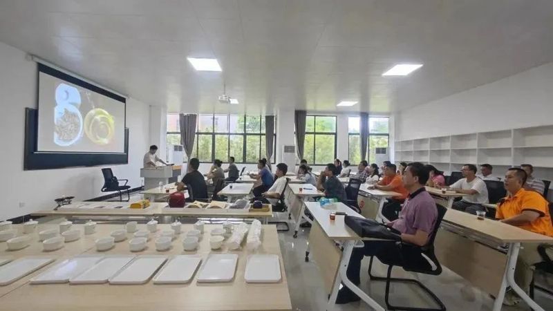 2023年全市茶产业高技能人才培训班在百色市工匠学院举办