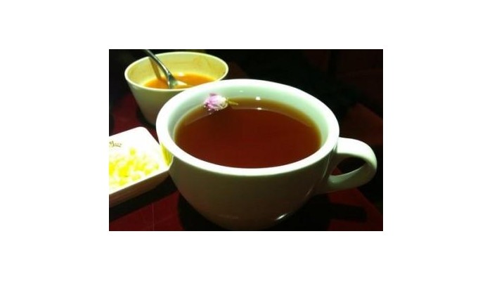 茶叶加红糖泡水喝有什么功效
