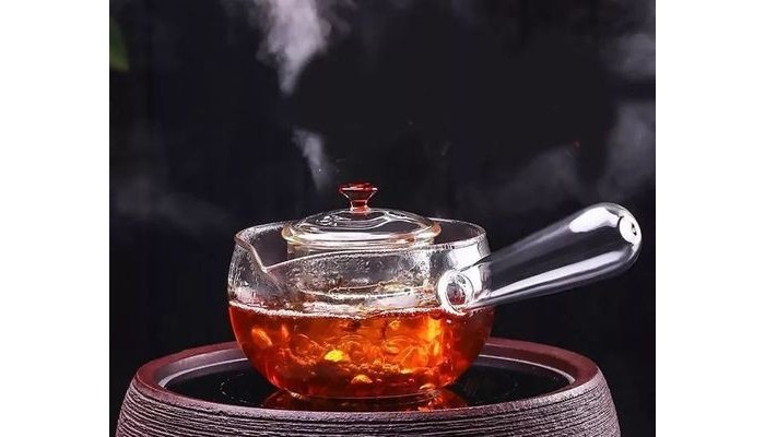 煮茶是冷水放茶叶还是热水