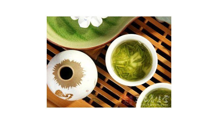 女性喝绿茶的好处与注意事项